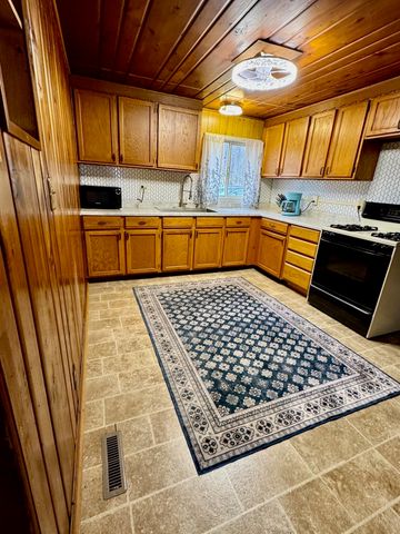 1268 N Clare Avenue, Harrison, MI 48625