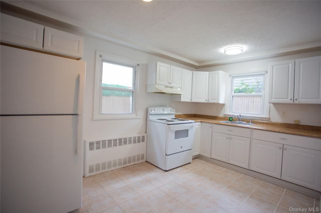 133 Cleveland Avenue, Long Beach, NY 11561
