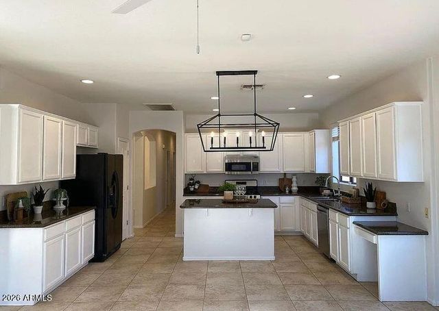 6857 S BIRDIE Way, Gilbert, AZ 85298