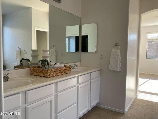 6857 S BIRDIE Way, Gilbert, AZ 85298