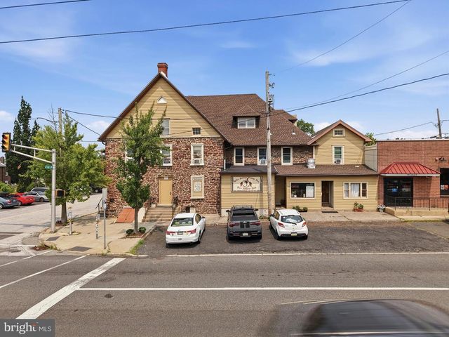 101 E BROAD ST, Souderton, PA 18964