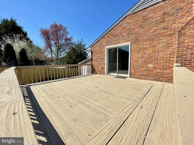 4100 SUMMIT PL, Alexandria, VA 22312