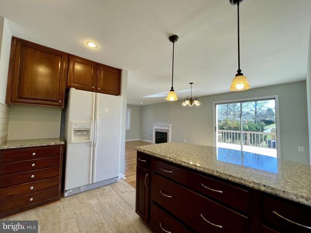 4100 SUMMIT PL, Alexandria, VA 22312