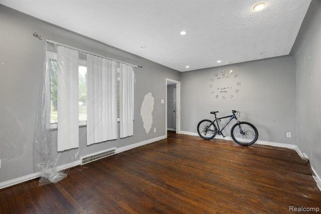 12603 Riad Street, Detroit, MI 48224