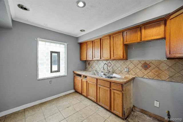 12603 Riad Street, Detroit, MI 48224