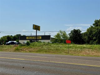 3717 State Highway 19, Riverside, TX 77320