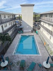 16215 NE 18th Ct 305, North Miami Beach, FL 33162