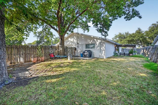 3125 Rainbow Drive, Grand Prairie, TX 75052