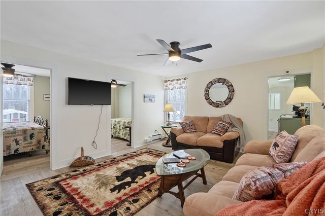 20 South Jefferson Street, Richland, NY 13142