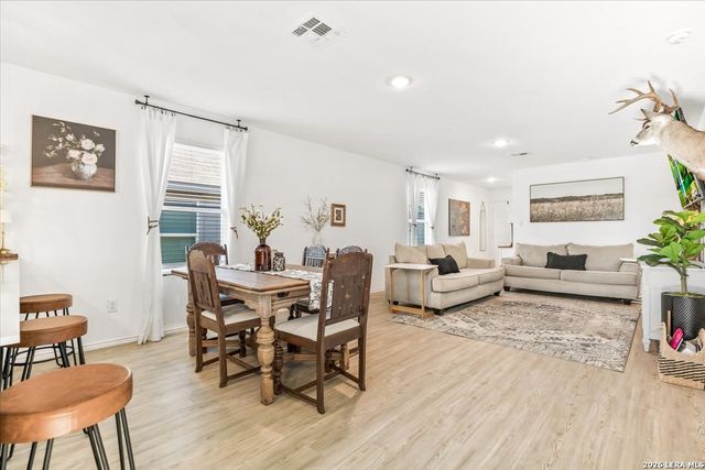 9812 BUTTE CRK, San Antonio, TX 78254