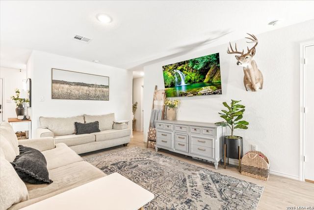 9812 BUTTE CRK, San Antonio, TX 78254