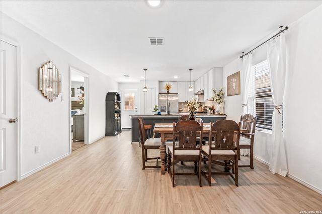 9812 BUTTE CRK, San Antonio, TX 78254