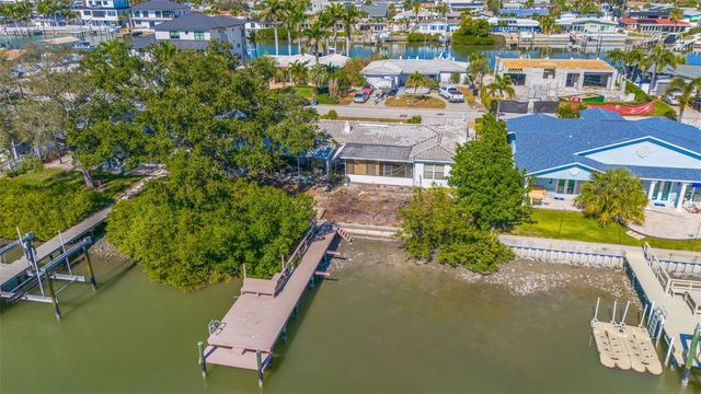 7932 2ND AVENUE S, St Petersburg, FL 33707