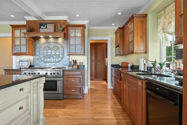 77 Towhee Lane, Orleans, MA 02653