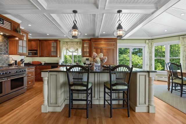 77 Towhee Lane, Orleans, MA 02653