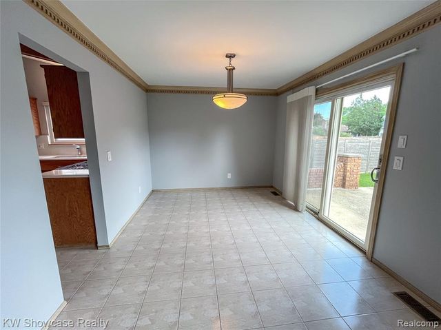 2268 Academy Drive, Troy, MI 48083