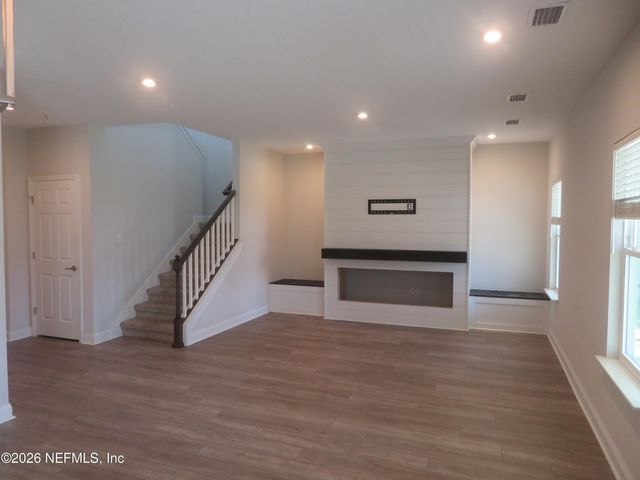 313 MEADOW CREEK Drive, St. Johns, FL 32259