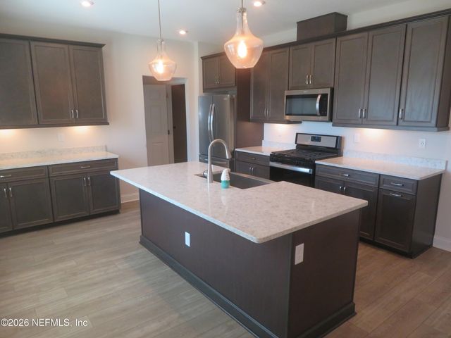 313 MEADOW CREEK Drive, St. Johns, FL 32259