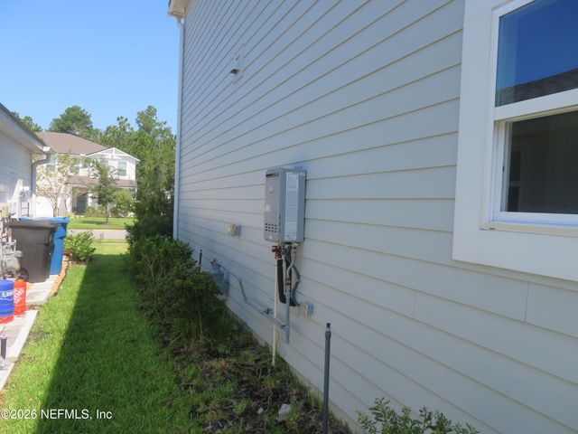 313 MEADOW CREEK Drive, St. Johns, FL 32259