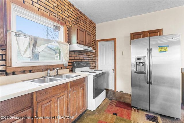 1448 Knollwood Avenue, Lansing, MI 48906