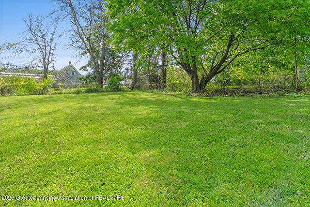 1448 Knollwood Avenue, Lansing, MI 48906