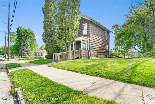 1448 Knollwood Avenue, Lansing, MI 48906