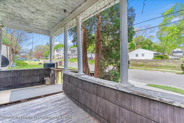 1448 Knollwood Avenue, Lansing, MI 48906