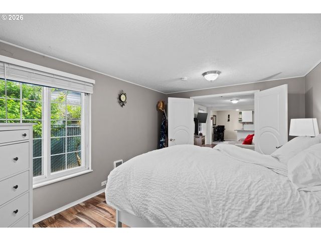 24486 S BARLOW Rd, Canby, OR 97013