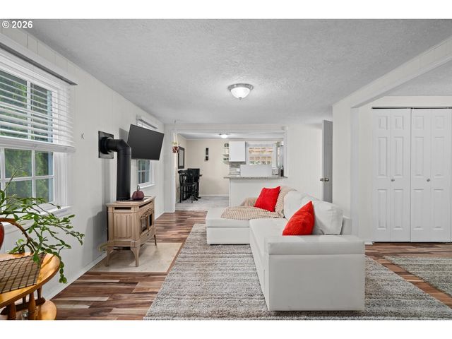 24486 S BARLOW Rd, Canby, OR 97013