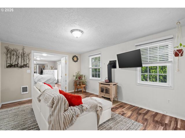 24486 S BARLOW Rd, Canby, OR 97013