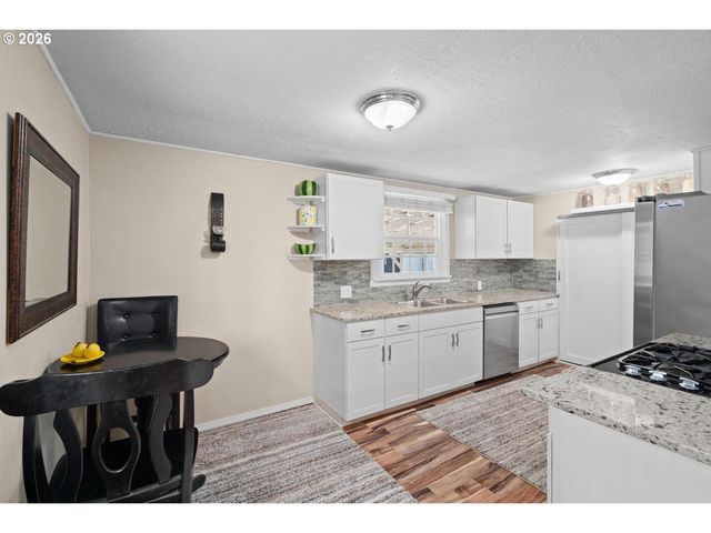 24486 S BARLOW Rd, Canby, OR 97013
