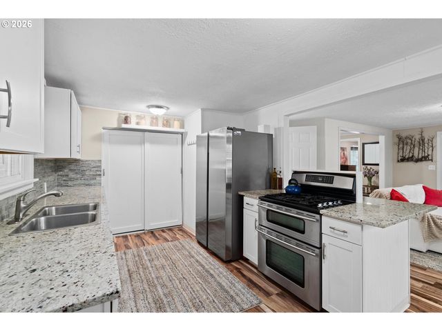24486 S BARLOW Rd, Canby, OR 97013