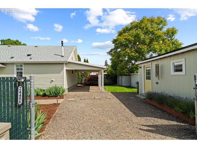 24486 S BARLOW Rd, Canby, OR 97013