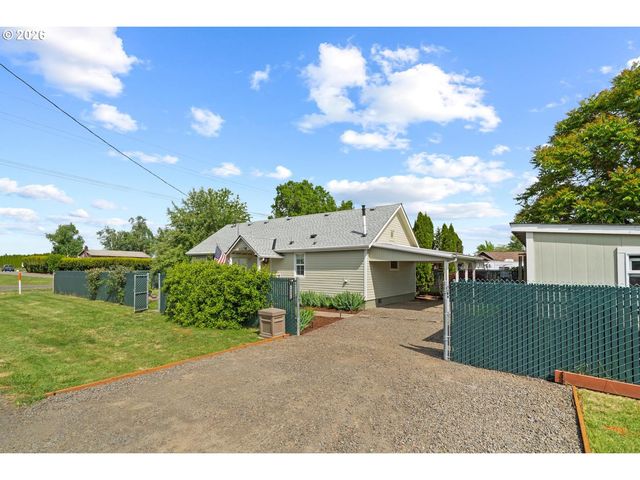 24486 S BARLOW Rd, Canby, OR 97013