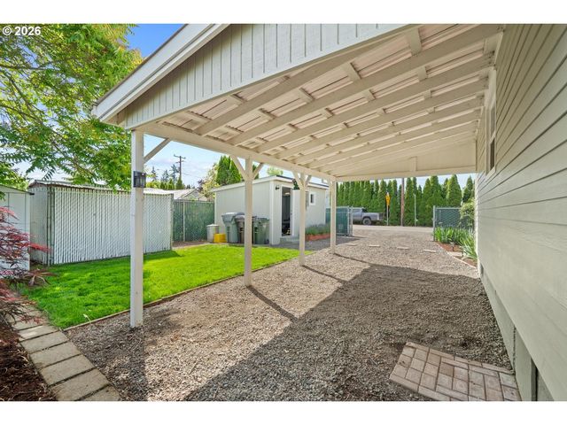 24486 S BARLOW Rd, Canby, OR 97013