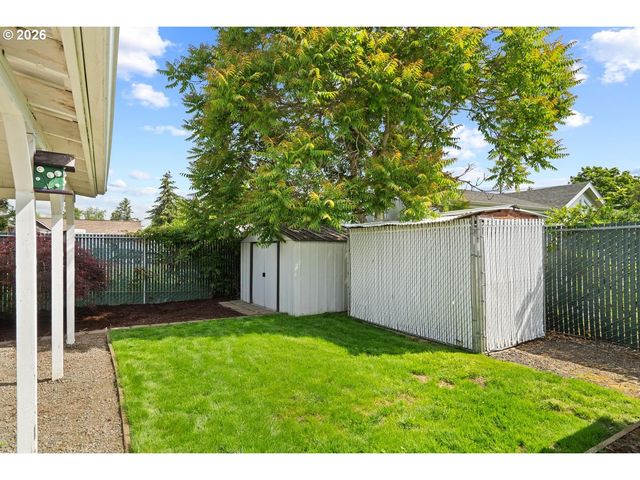 24486 S BARLOW Rd, Canby, OR 97013