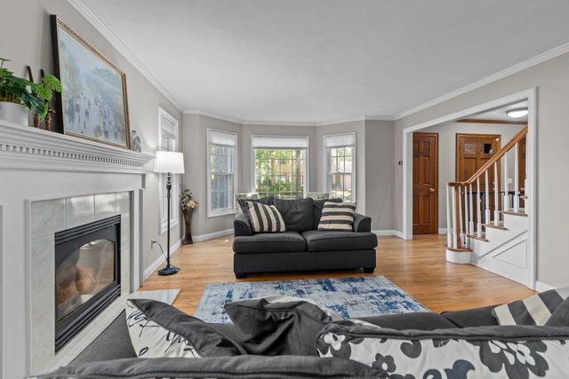 918 E KRAMER LANE, Appleton, WI 54915