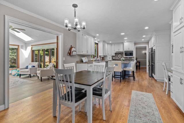 918 E KRAMER LANE, Appleton, WI 54915