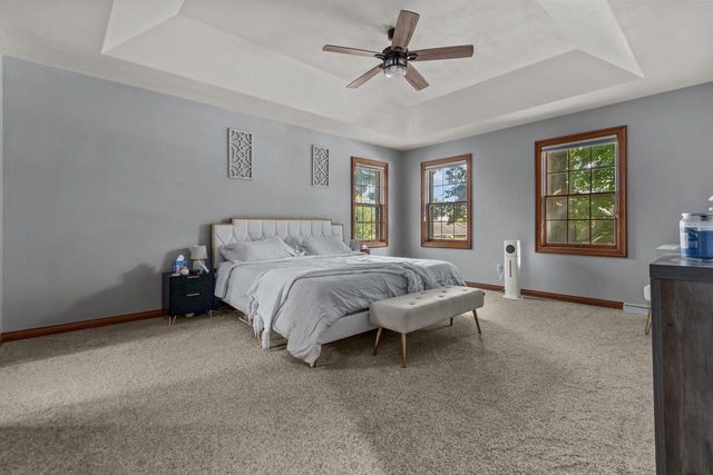 918 E KRAMER LANE, Appleton, WI 54915