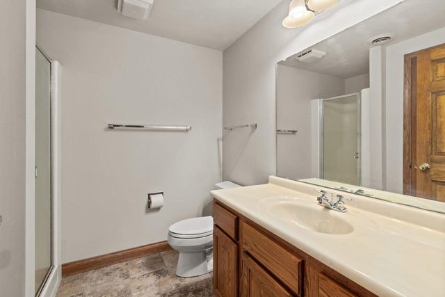 918 E KRAMER LANE, Appleton, WI 54915