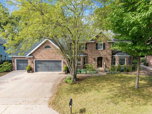 918 E KRAMER LANE, Appleton, WI 54915