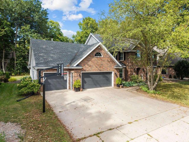 918 E KRAMER LANE, Appleton, WI 54915