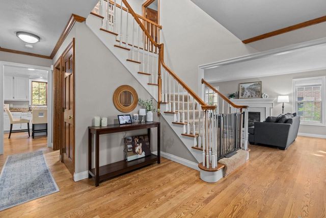 918 E KRAMER LANE, Appleton, WI 54915