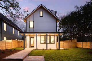 2401 Willow ST, Austin, TX 78702
