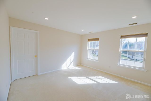 6 Banyan Court, Edison, NJ 08820