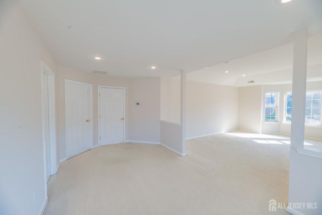 6 Banyan Court, Edison, NJ 08820