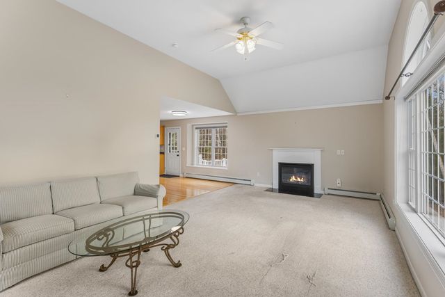 24 Ladd Road, Brentwood, NH 03833