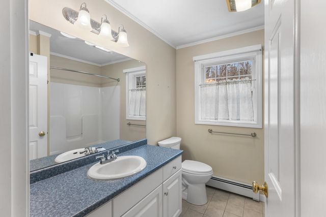 24 Ladd Road, Brentwood, NH 03833