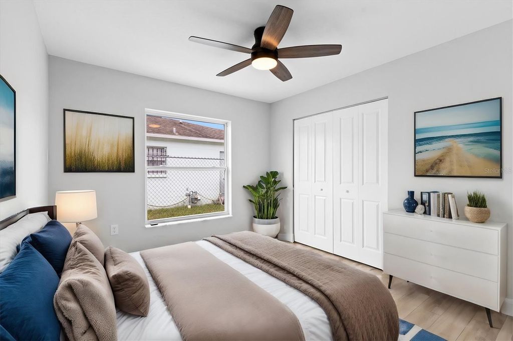 Image 9 of property listing at 2014 E WOOD STREET, Tampa, FL 33604