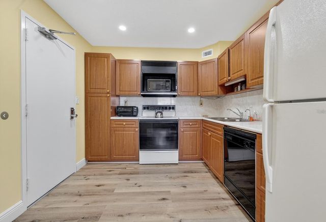 10777 W Sample Road 1212, Coral Springs, FL 33065